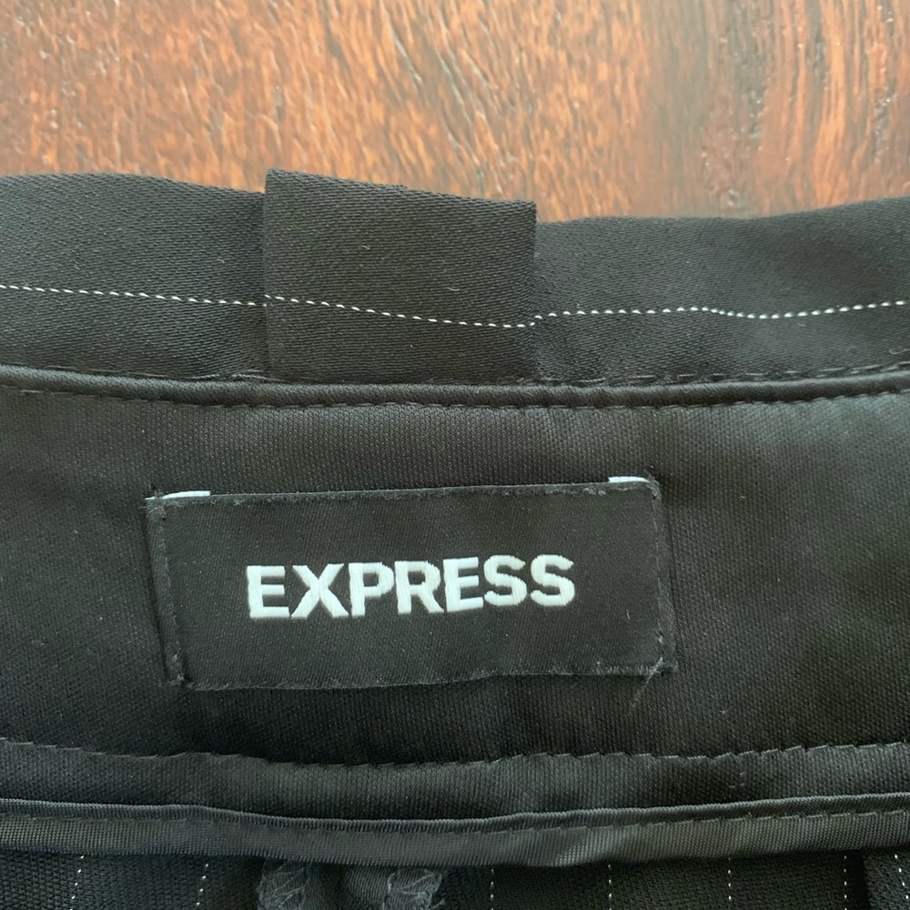 Express Ankle High Rise - Picture 2 of 2